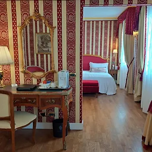 palazzo-santangelo.hotelslidodijesolo.com/